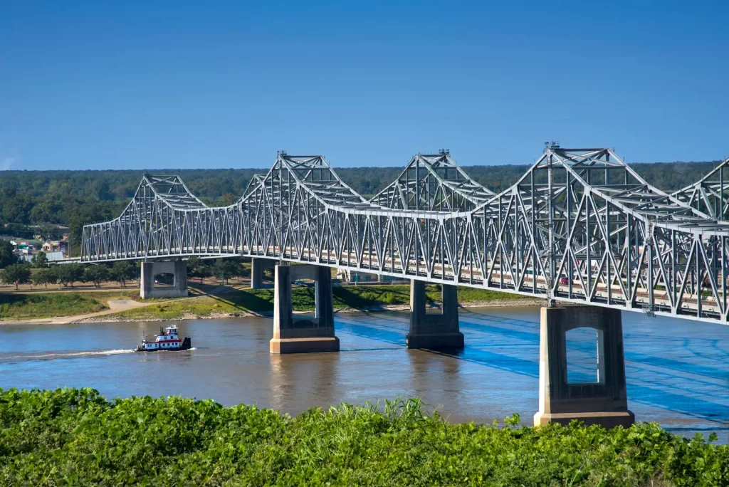 The Cantilever Bridge: A Marvel of Engineering Excellence